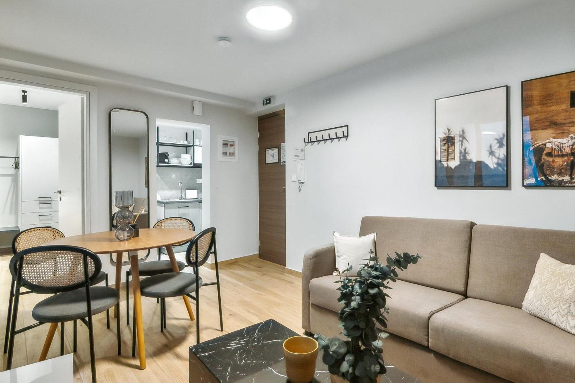 Limehome Athens Solonos City Center מראה חיצוני תמונה
